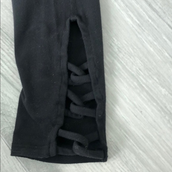 Beyond yoga capris - Picture 6 of 6